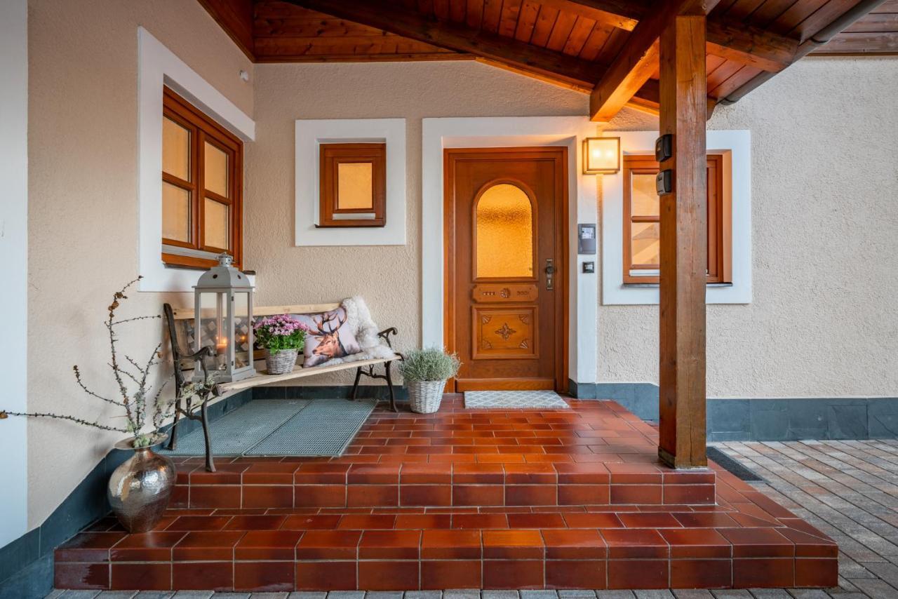 Lakeside Appartments غولدغ المظهر الخارجي الصورة